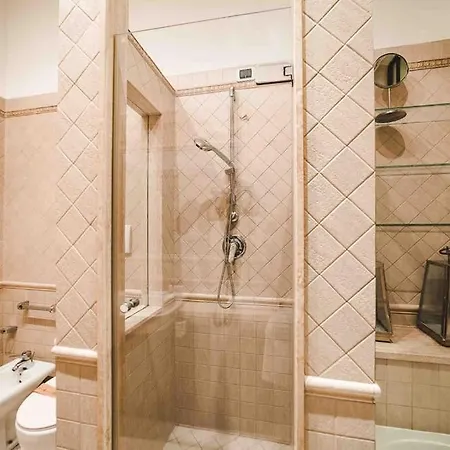 Domus Trastevere 900 Apartment Rome